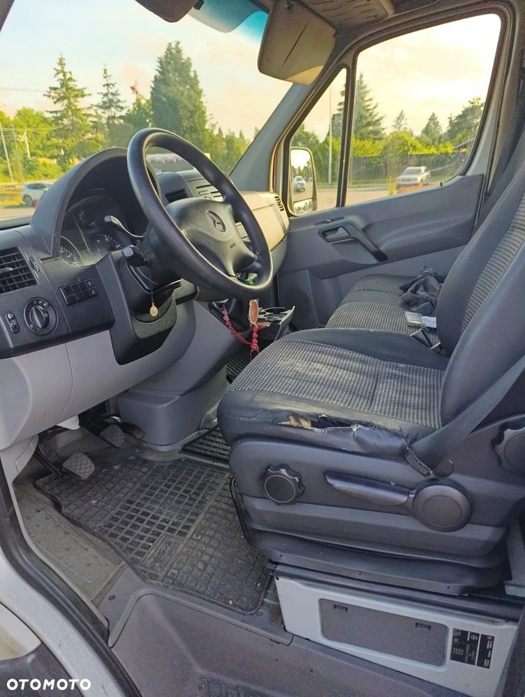 Mercedes-Benz Sprinter - 5