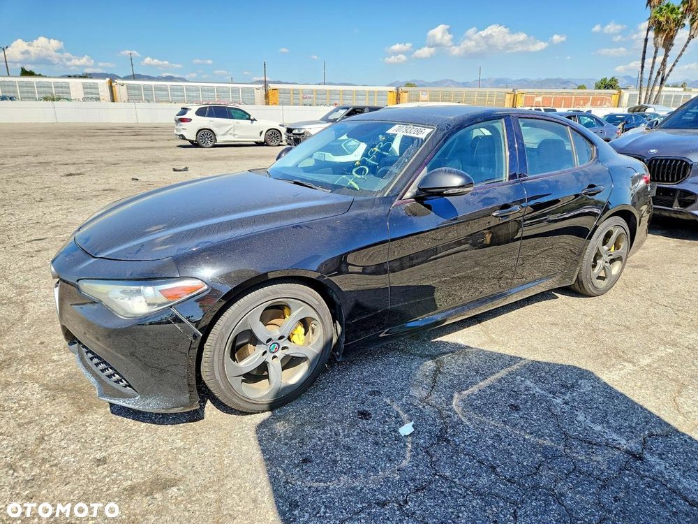 Alfa Romeo Giulia 2.0 Turbo 16V AT8-Q4 Veloce - 21