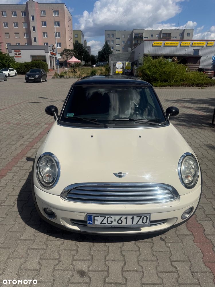 MINI Cooper Standard - 2