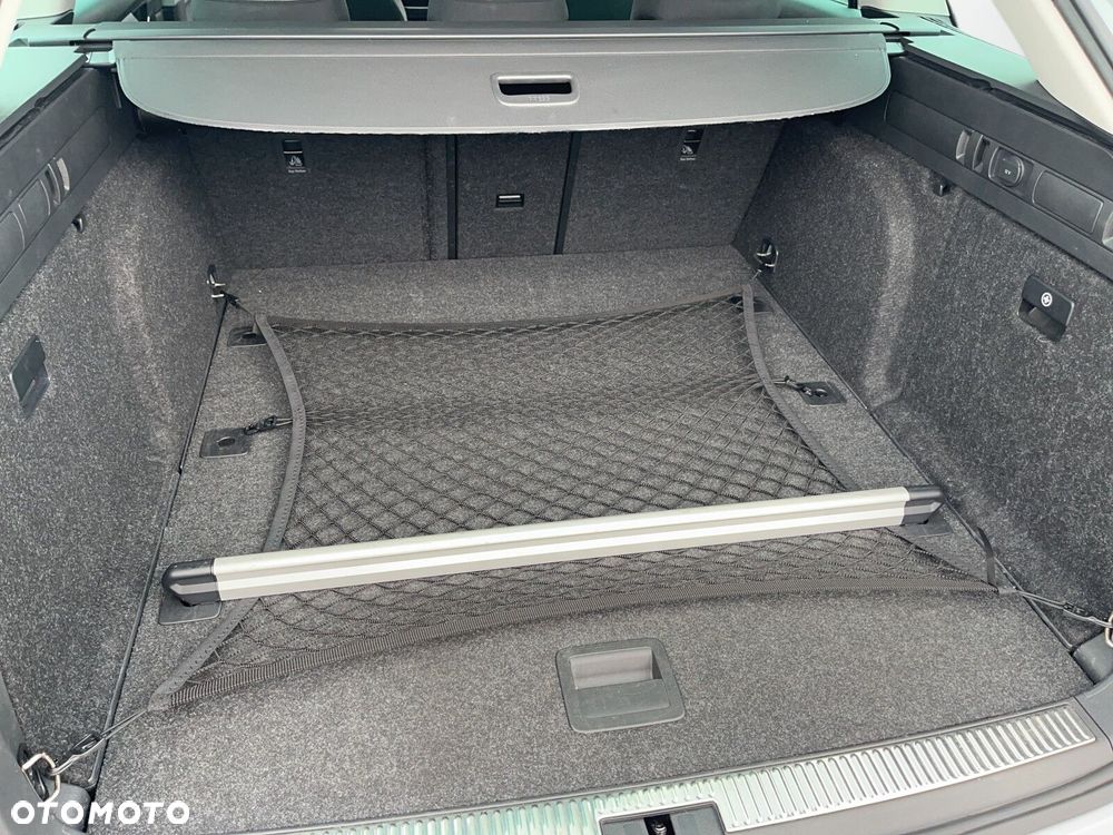 Skoda Superb 2.0 TDI SCR Ambition DSG - 10