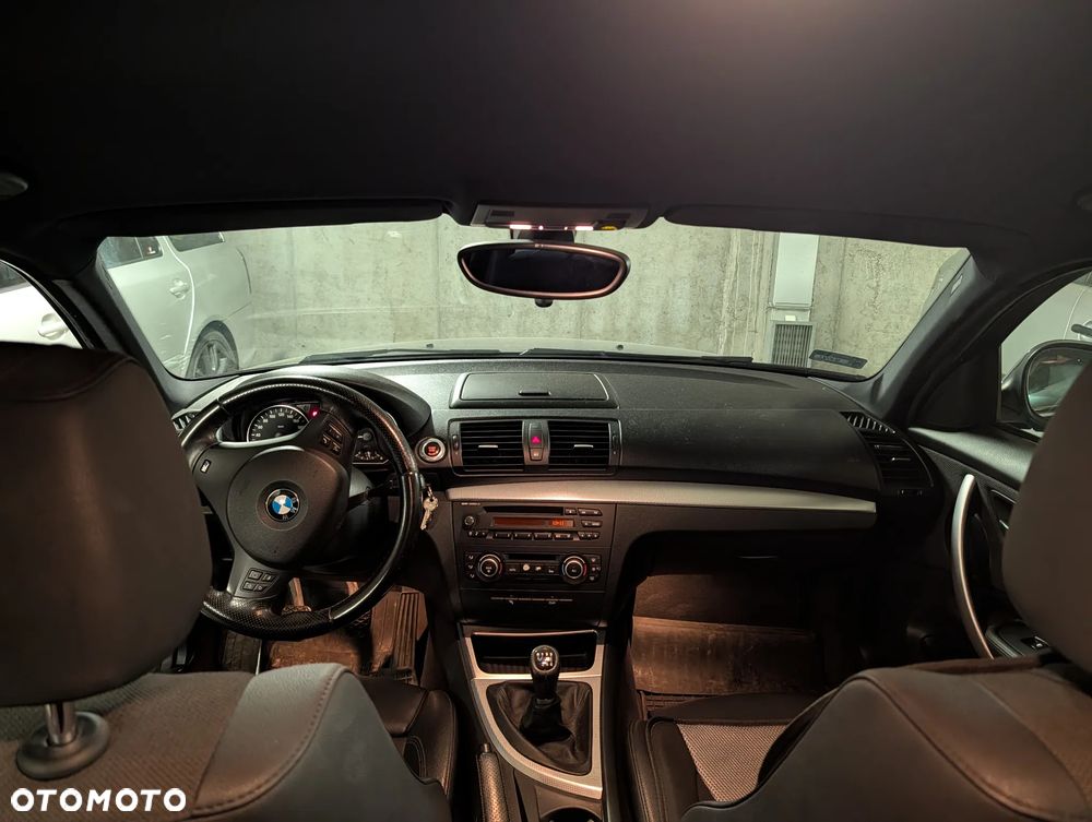BMW Seria 1 118d Sport Line - 4