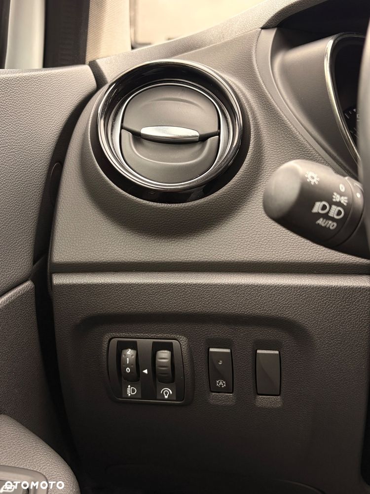 Renault Captur - 22