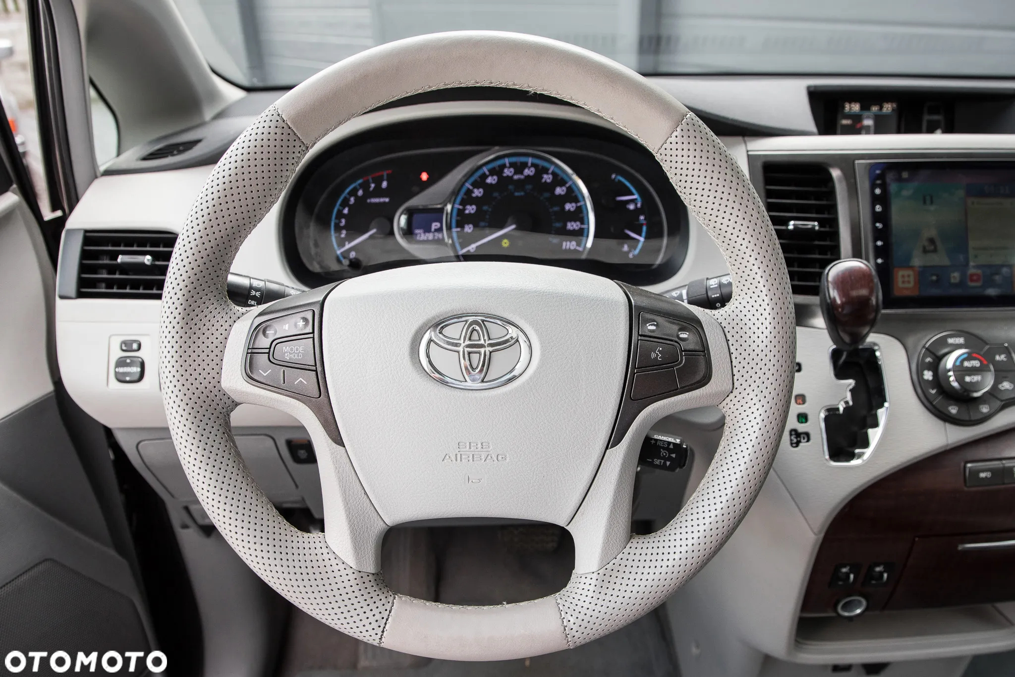 Toyota Sienna 3.5 V6 XLE AWD - 18