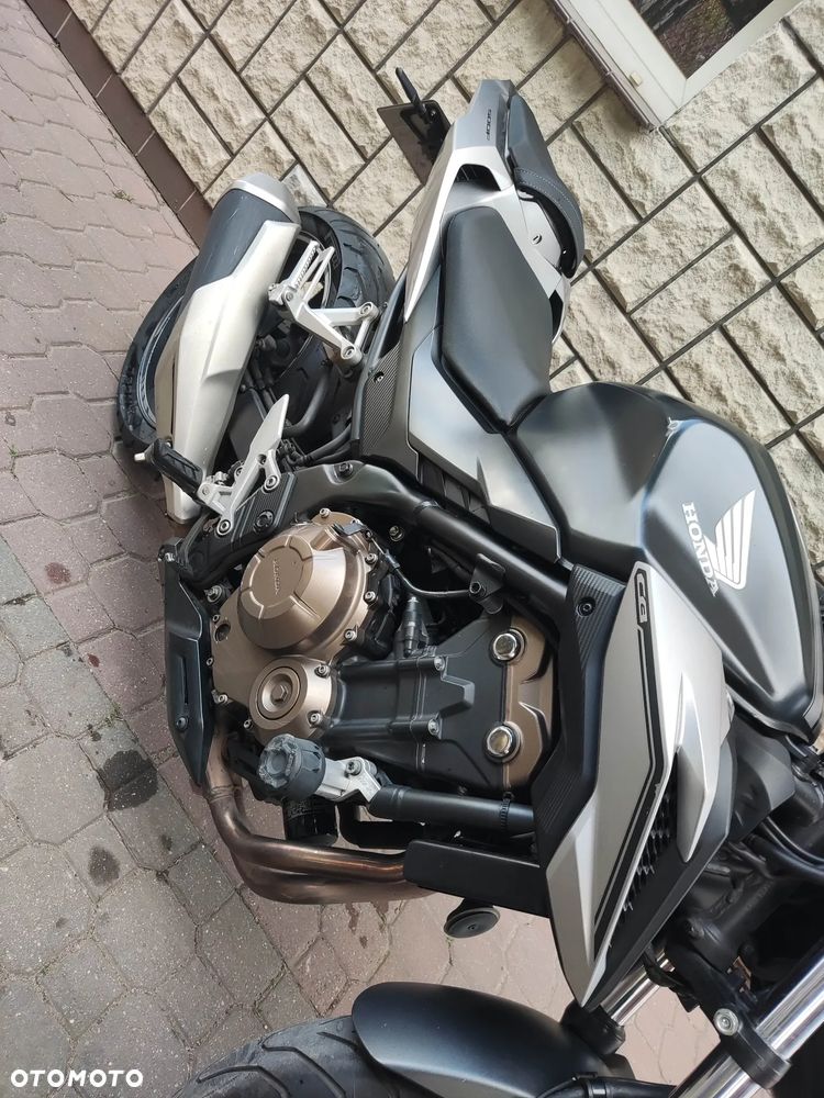 Honda CB - 11