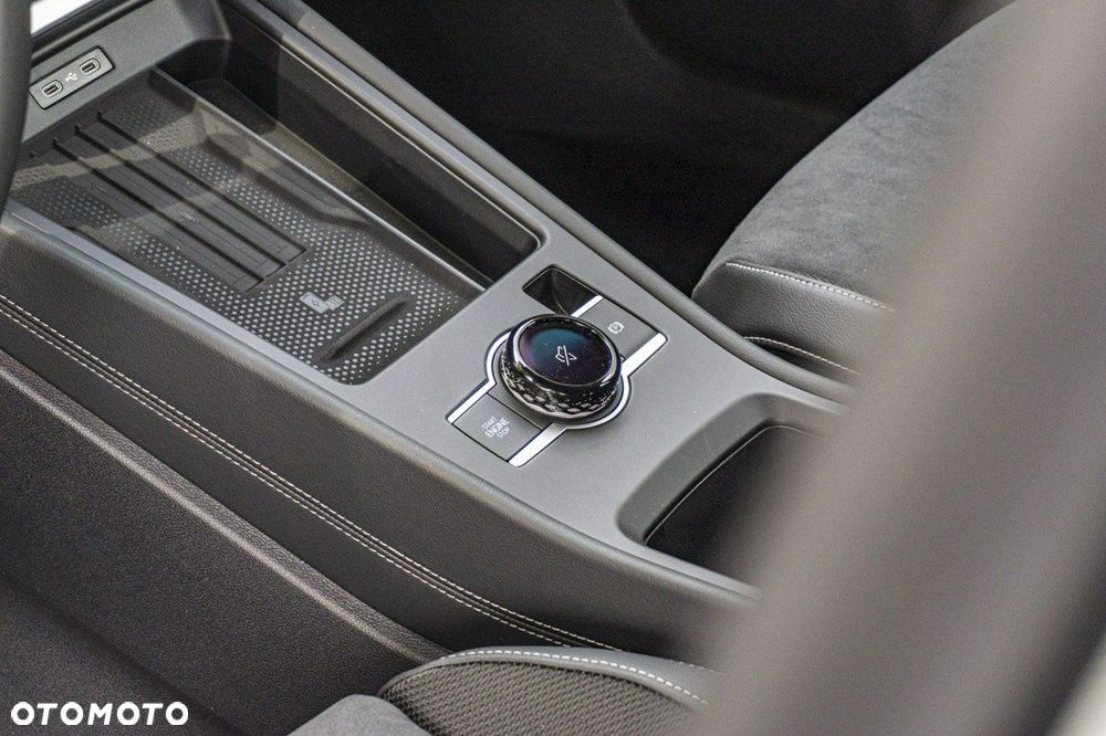 Volkswagen T-Roc - 21