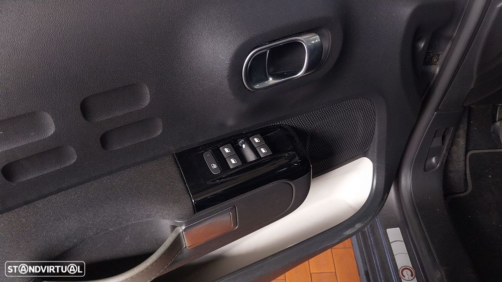 Citroën C3 1.2 PureTech C-Series - 4
