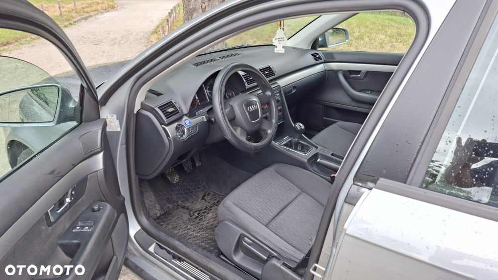 Audi A4 Avant - 4