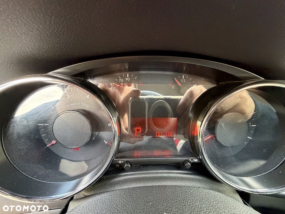 Peugeot 3008 1.6 Allure - 24