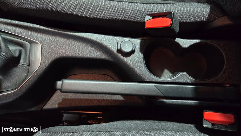 Peugeot 208 1.2 PureTech Active Pack - 28