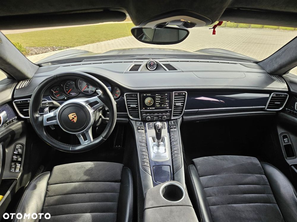 Porsche Panamera - 10