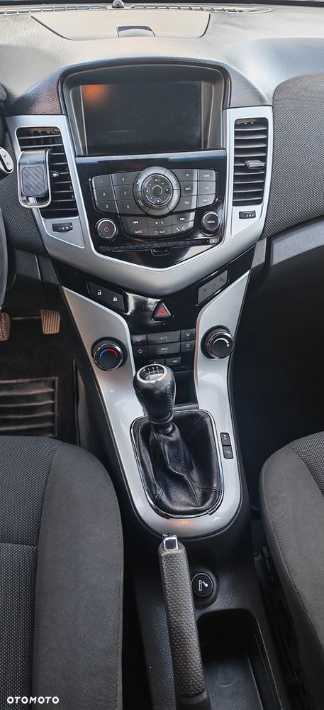 Chevrolet Cruze 1.7 D LT+ - 11