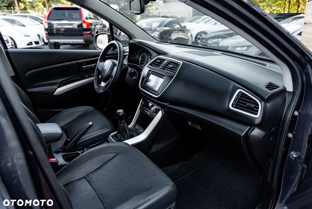 Suzuki SX4 S-Cross 1.6 VVT 4x4 Comfort+ - 25