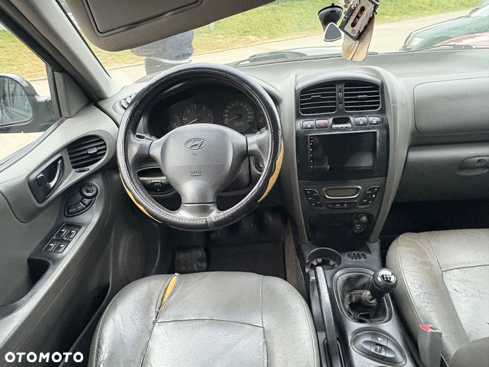 Hyundai Santa Fe 2.0 D GL TCI - 14