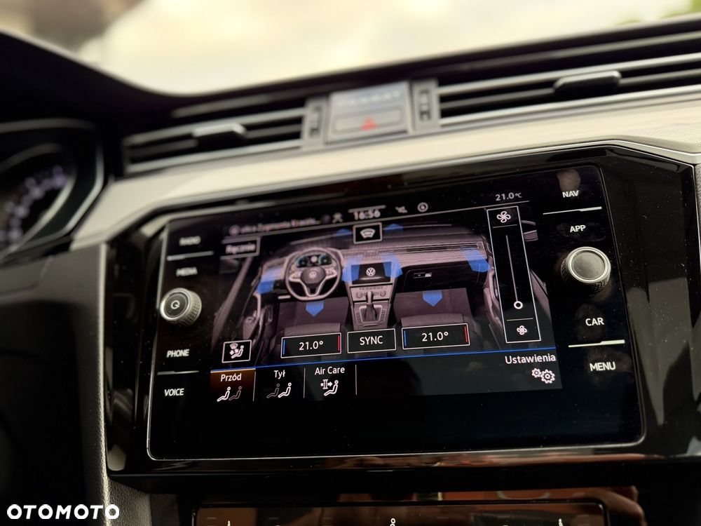 Volkswagen Passat 1.5 TSI EVO Elegance DSG - 28