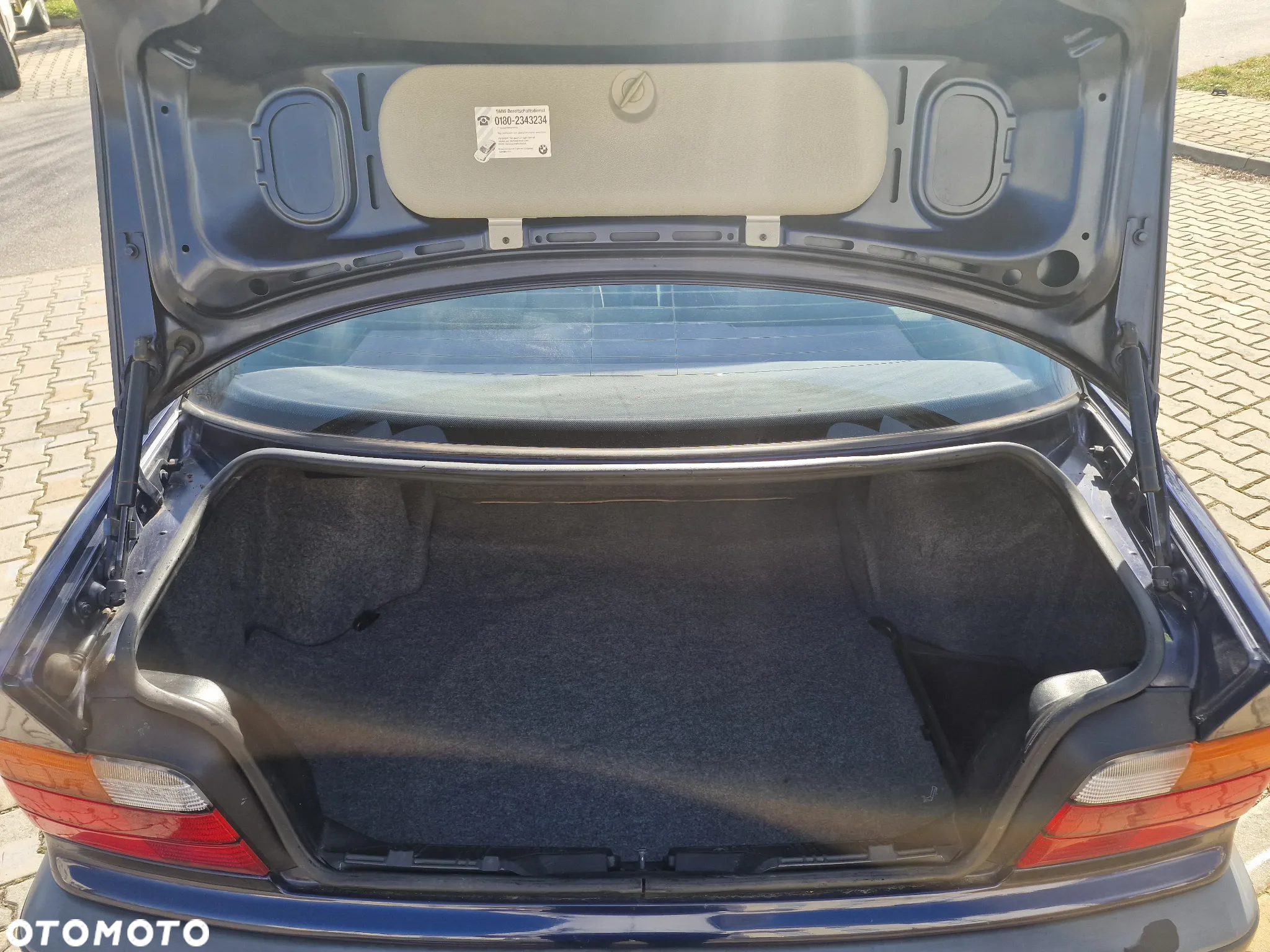 BMW Seria 3 318i - 7