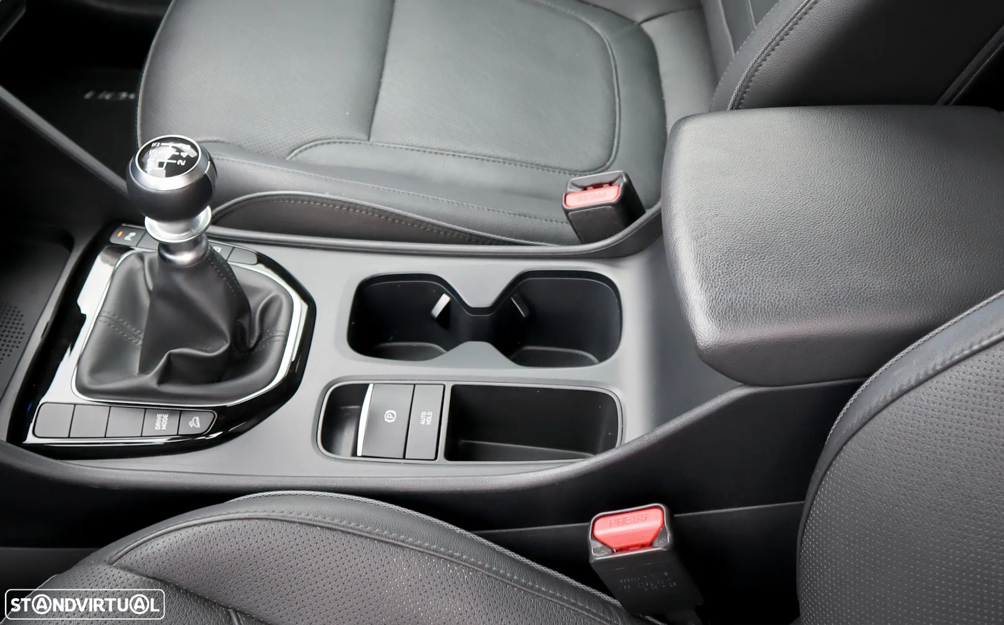 Hyundai Tucson 1.6 CRDi Vanguard - 23