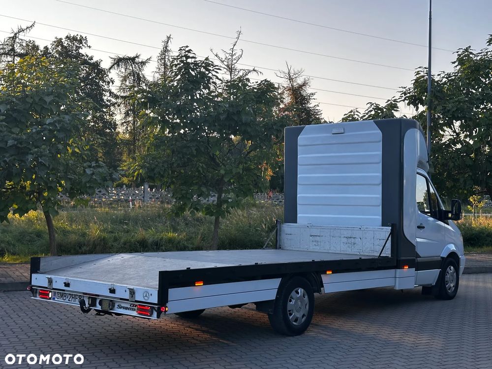 Mercedes-Benz Sprinter - 21