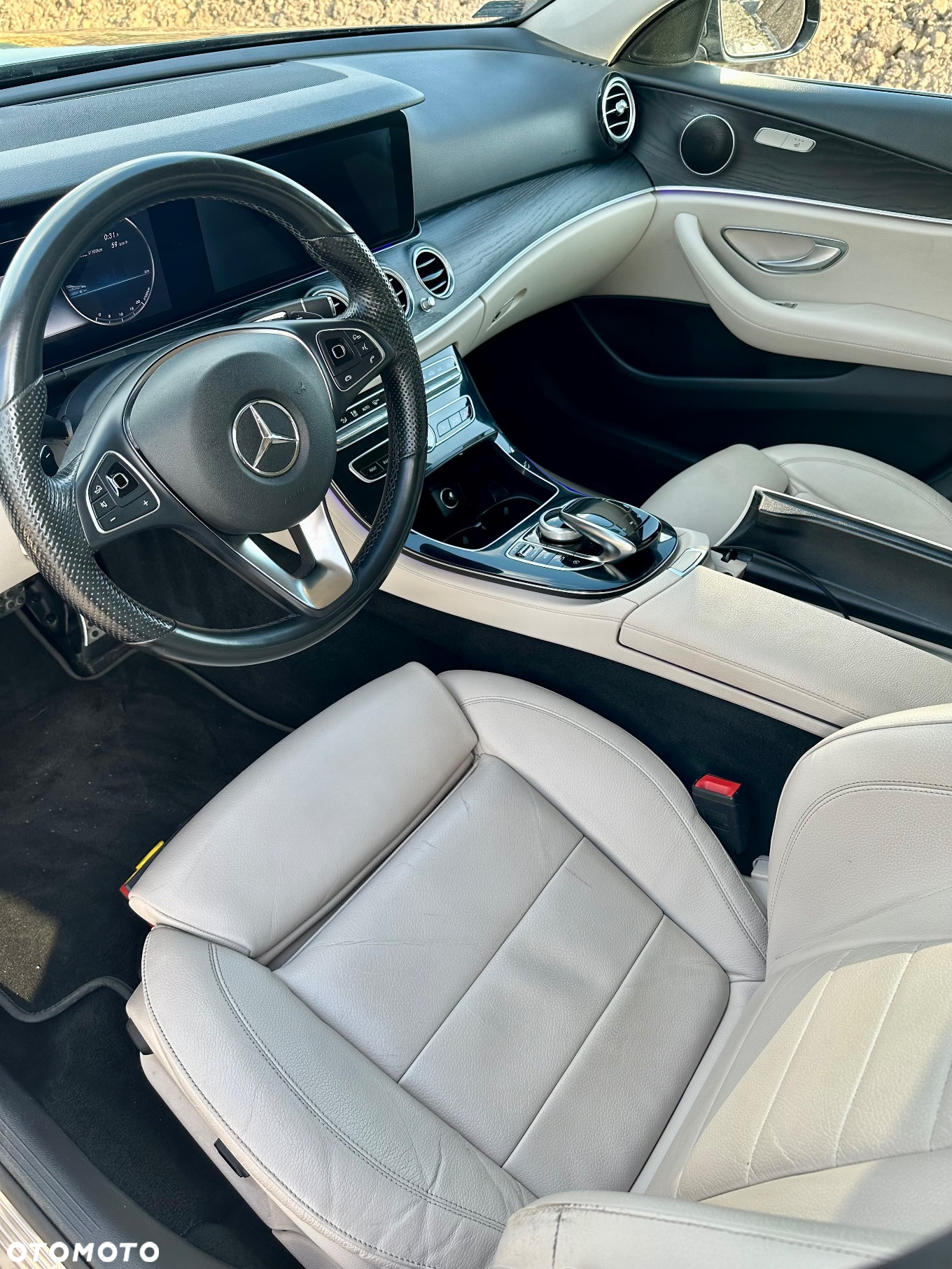 Mercedes-Benz Klasa E 220 d 4Matic T All-Terrain 9G-TRONIC Avantgarde - 12