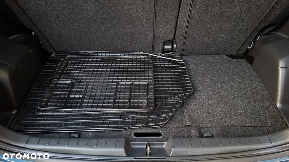 Toyota Yaris 1.3 VVT-i Sol - 10