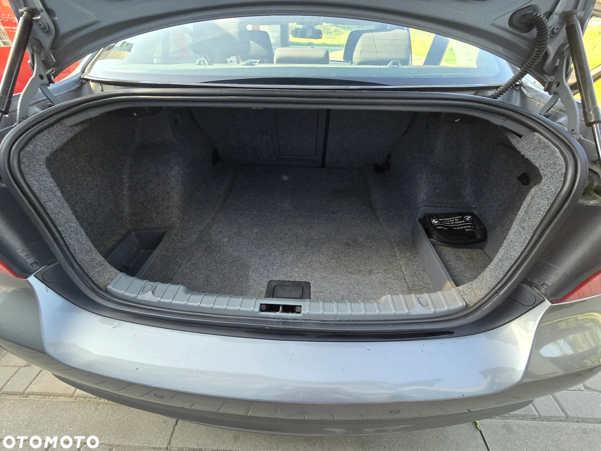 BMW Seria 3 316i - 12