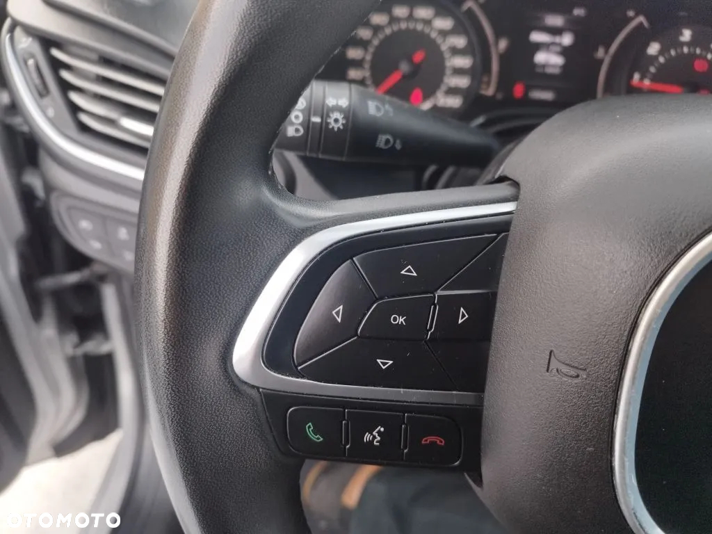 Fiat Tipo 1.6 MultiJet 16v Sport - 27