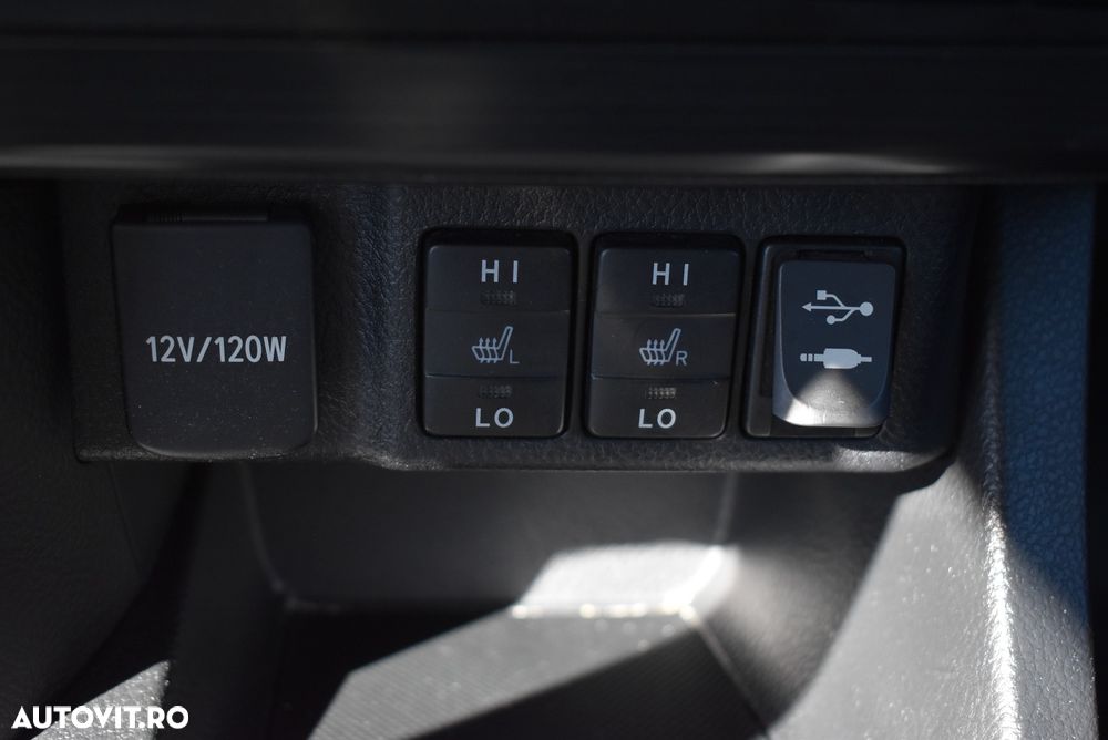 Toyota Auris 1.33 Dual VVT-i Terra - 13