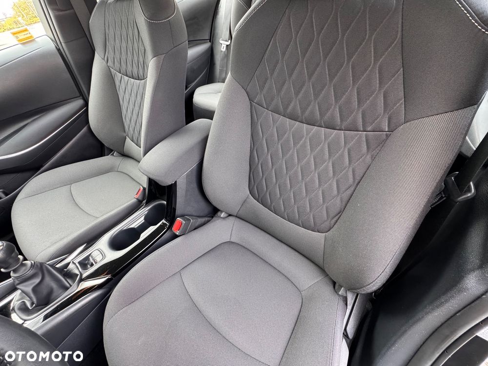 Toyota Corolla 1.5 Comfort - 32