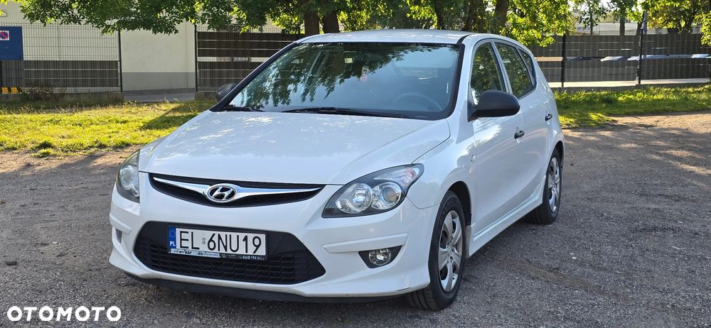 Hyundai i30 1.4 Classic + - 18