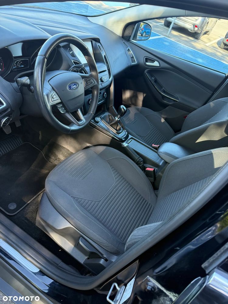 Ford Focus 1.0 EcoBoost Titanium - 9