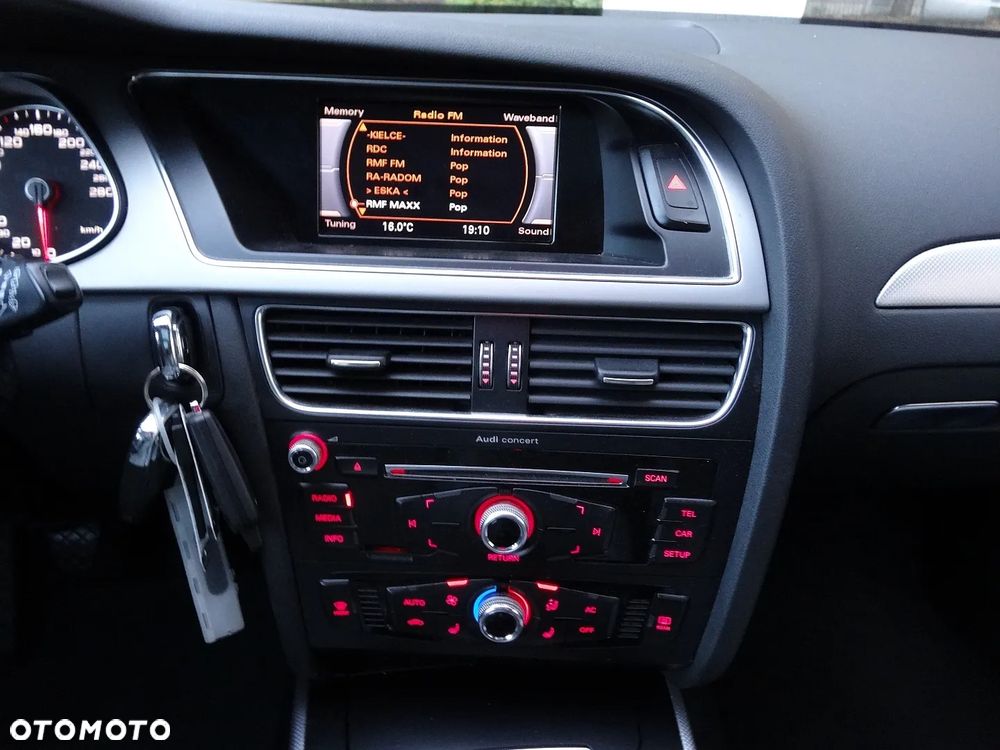 Audi A4 Avant - 30