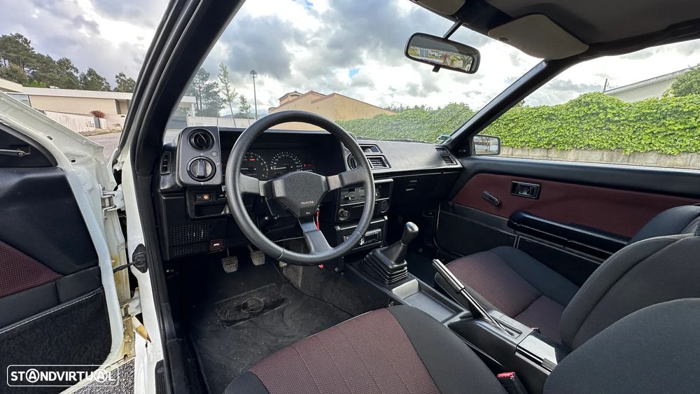 Toyota Corolla AE86 1.6 GTi - 24