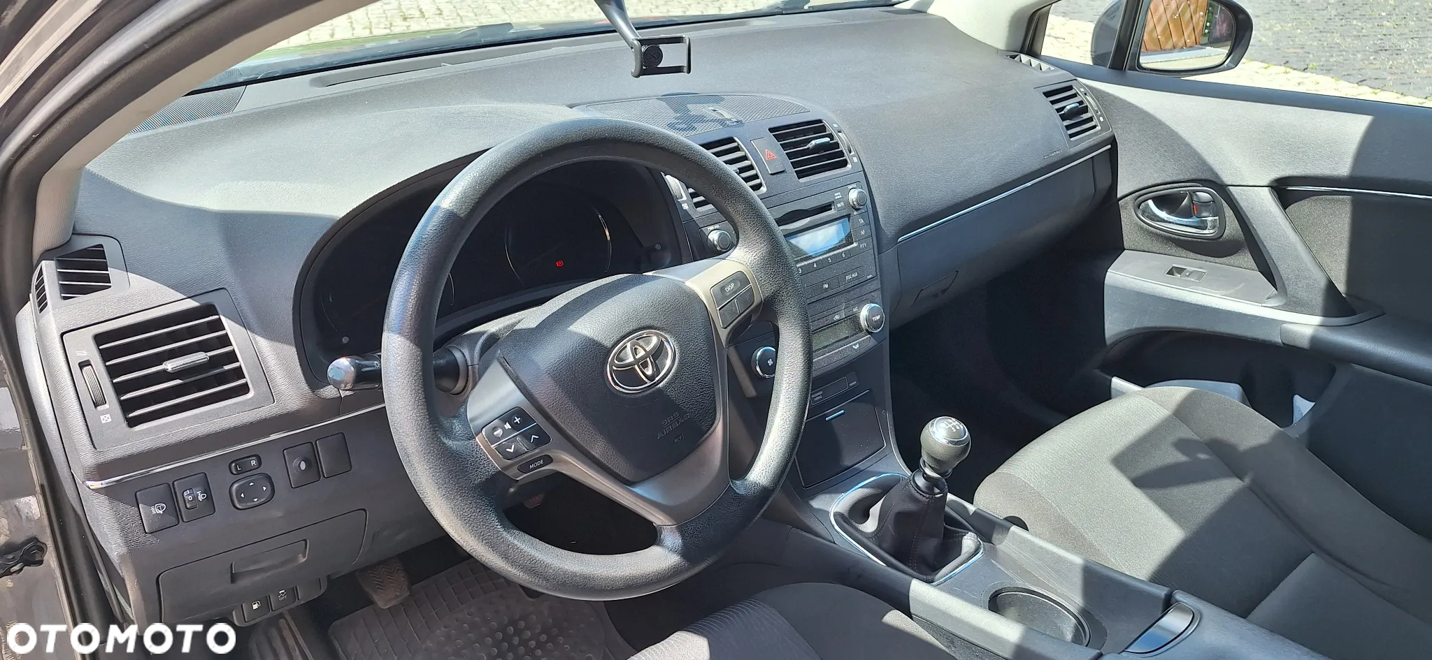 Toyota Avensis 2.0 D-4D Luna - 6
