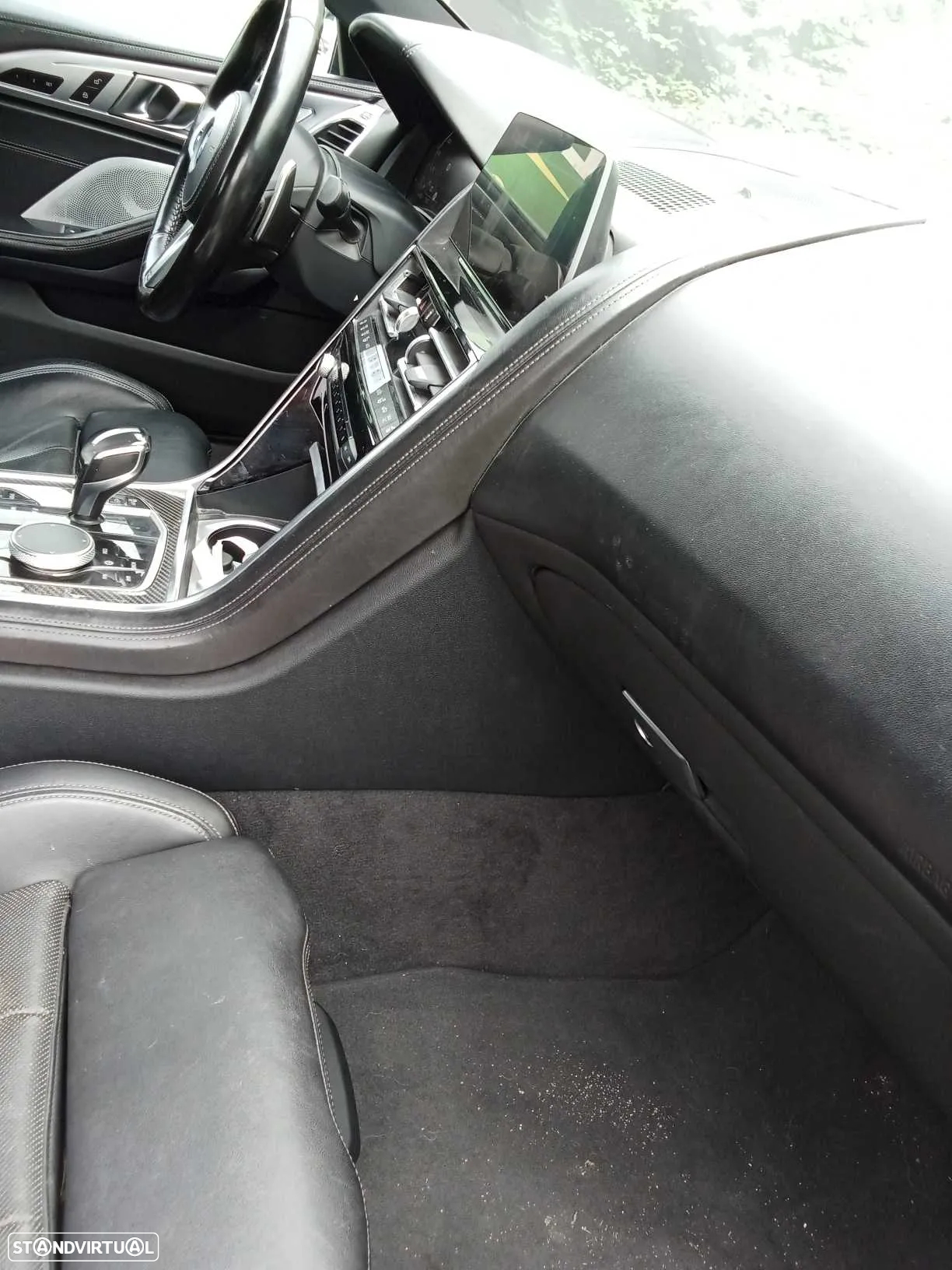 BMW M850i xDrive - 11