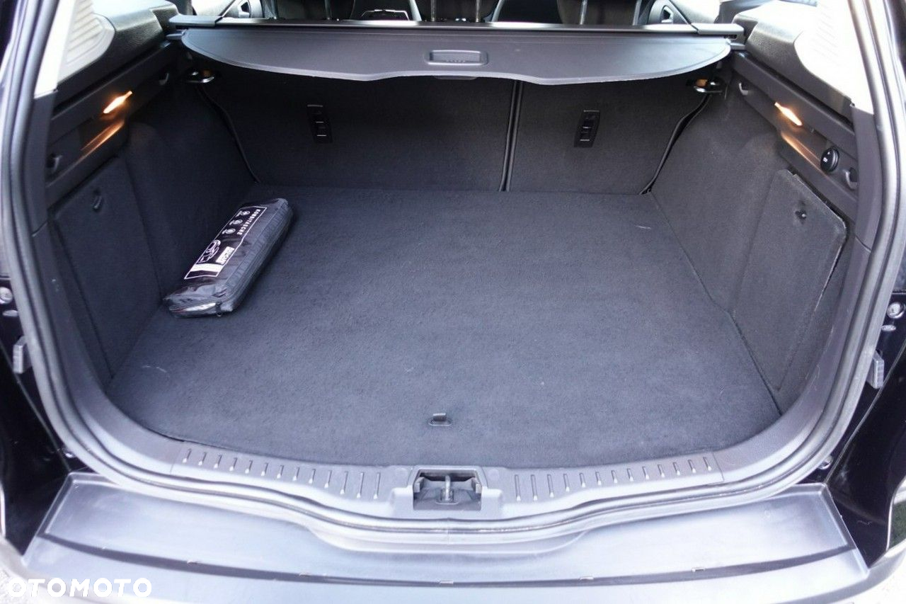 Ford Focus - 23