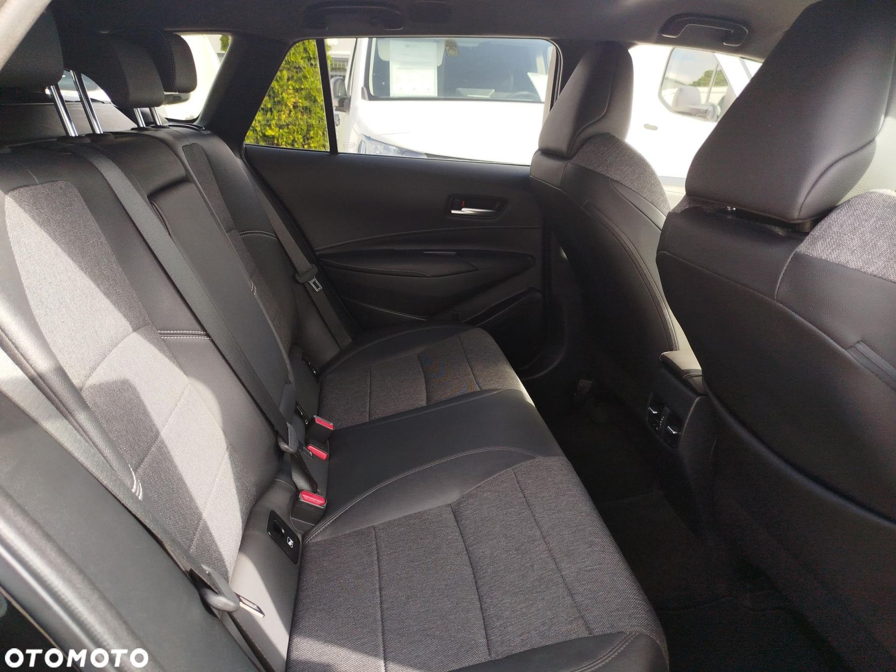 Toyota Corolla - 15