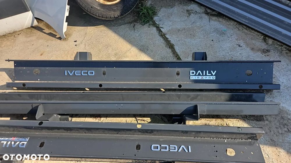 IVECO DAILY belka - 2