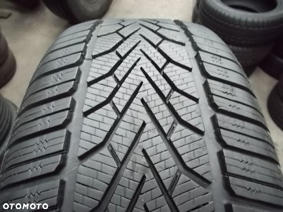 SEMPERIT Speed Grip 2 235/55R17 103V 7,6mm 2016r - 1