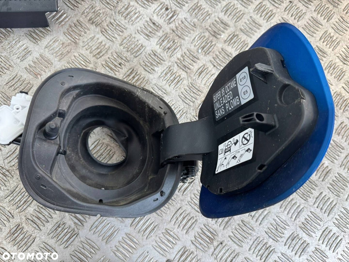 Nissan Qashqai III J12 2021-2025 Klapka wlewu paliwa - 4