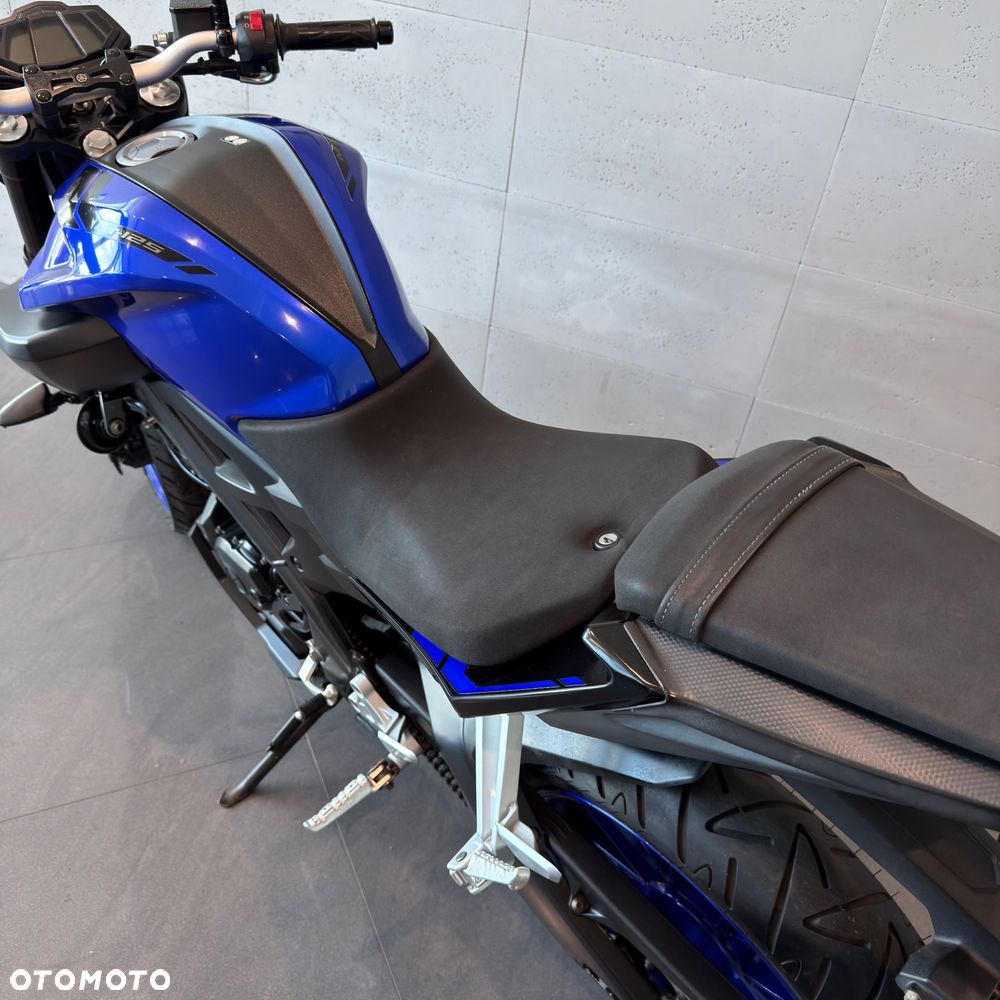 Yamaha MT - 12