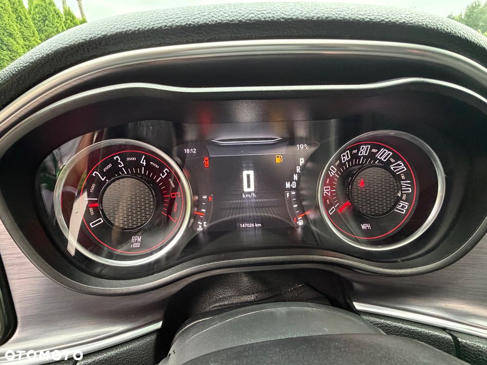 Dodge Challenger 5.7 R/T - 11
