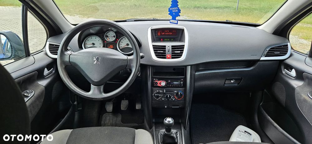 Peugeot 207 1.4 Trendy - 8