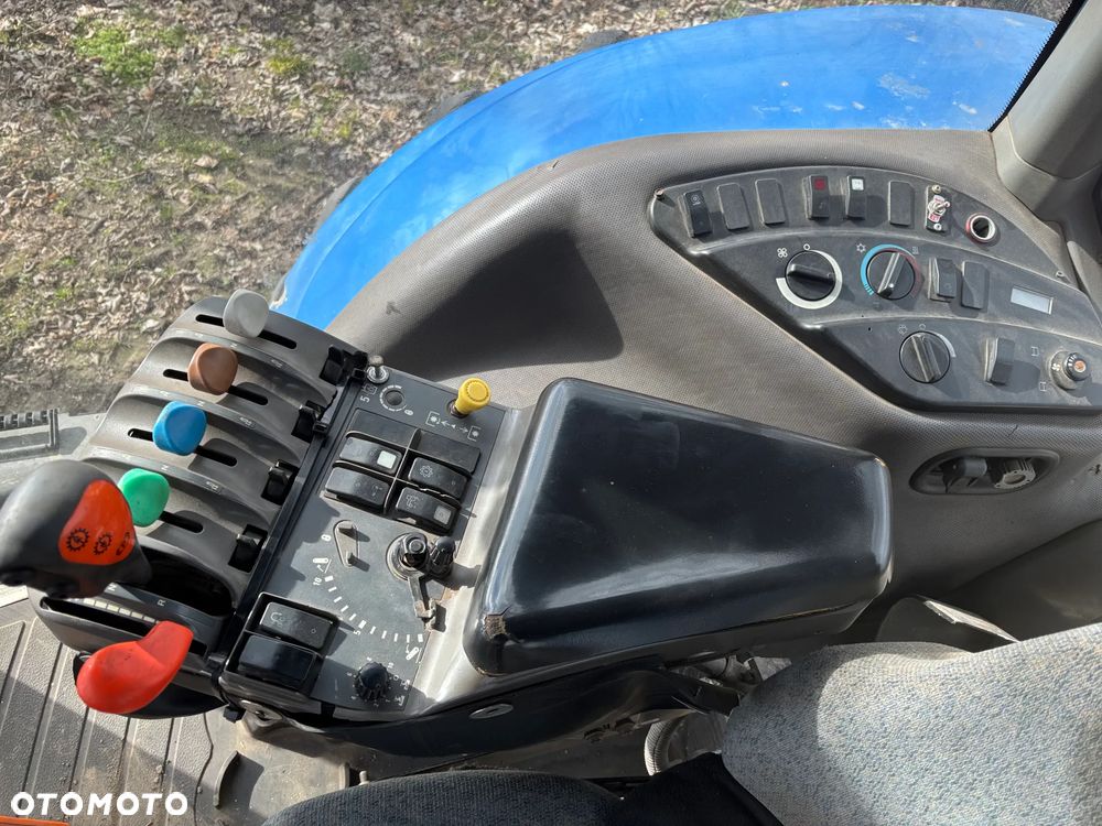 New Holland TG285 - 10