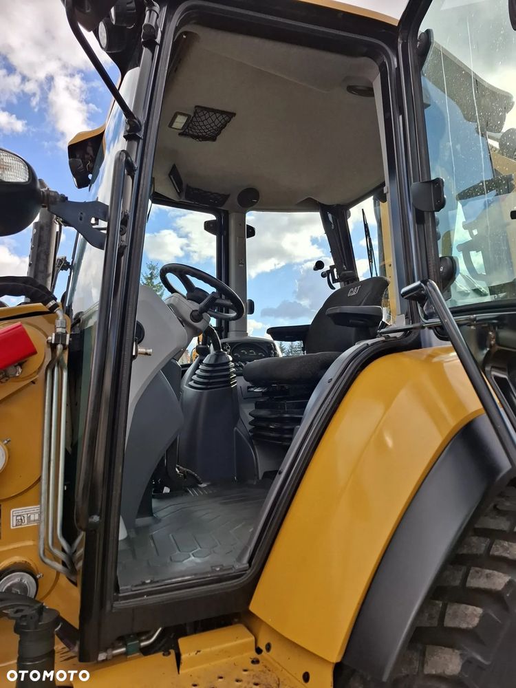 Caterpillar 444F2 - 33