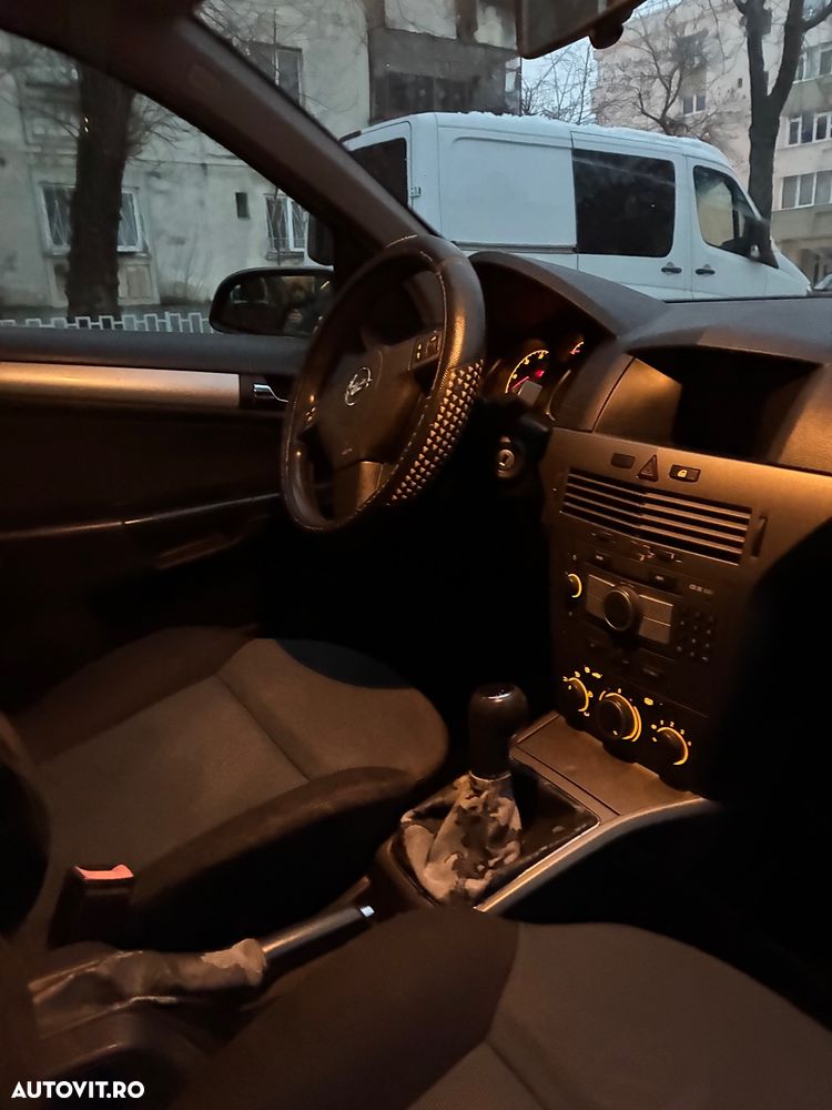 Opel Astra 1.7 CDTi Enjoy - 5