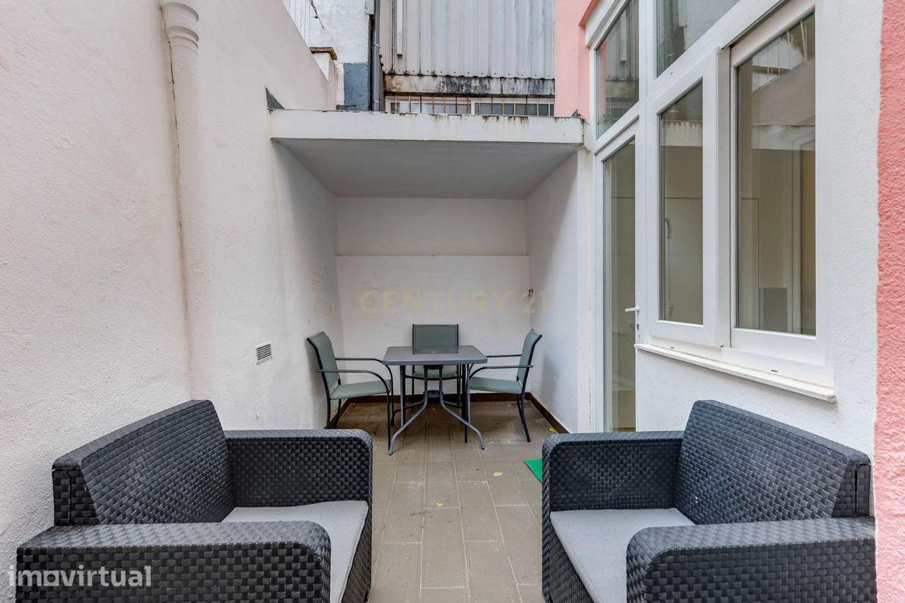 Apartamento Renovado T2 em Campolide, Lisboa - Grande imagem: 5/24