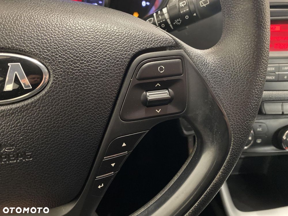 Kia Ceed - 14