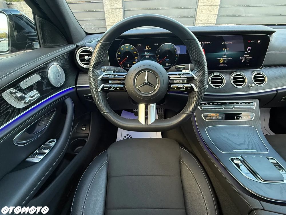 Mercedes-Benz Klasa E 300 de PHEV 4-Matic AMG 9G-Tronic - 39