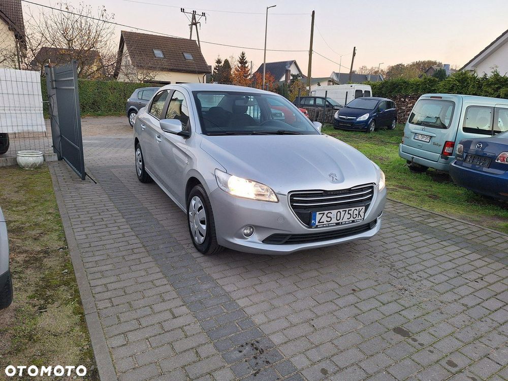 Peugeot 301 1.6 BlueHDi Active - 4
