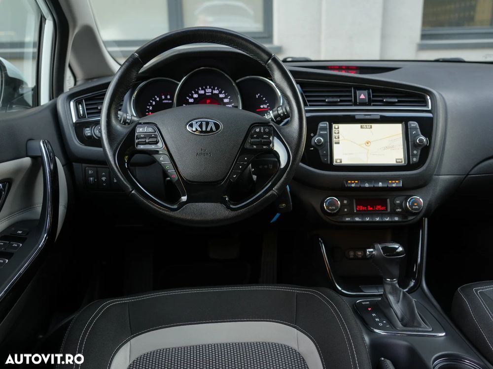 Kia Ceed 1.6 CRDi 136 DCT ISG Platinum Edition - 13