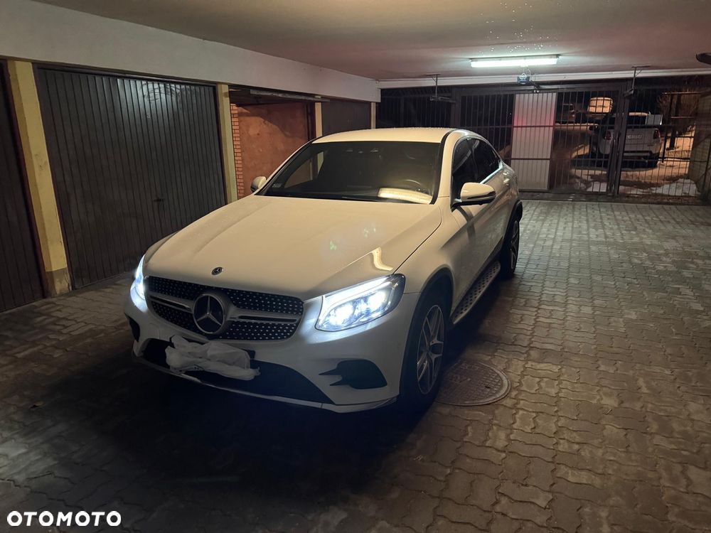 Mercedes-Benz GLC - 4
